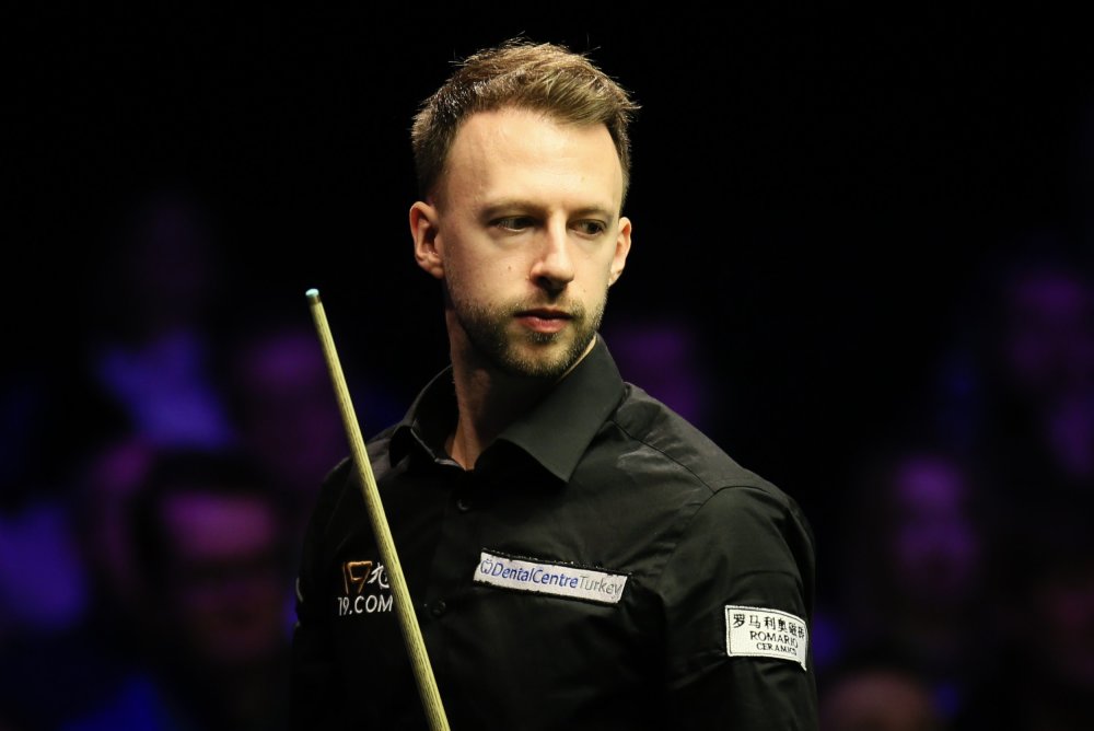 容和战术执 容和战术执