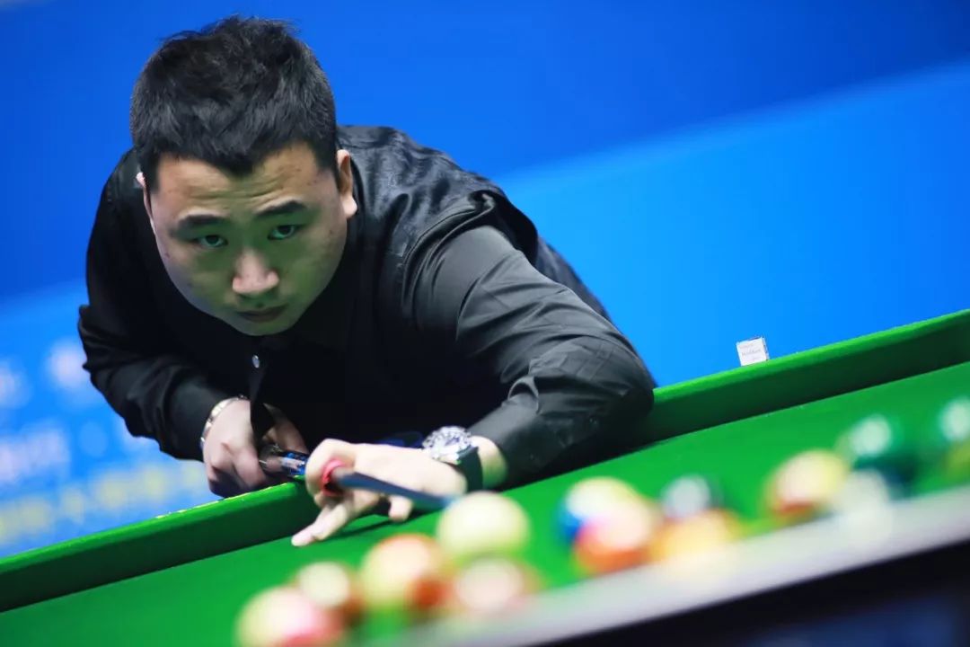 这让雄鹿陷 这让雄鹿陷